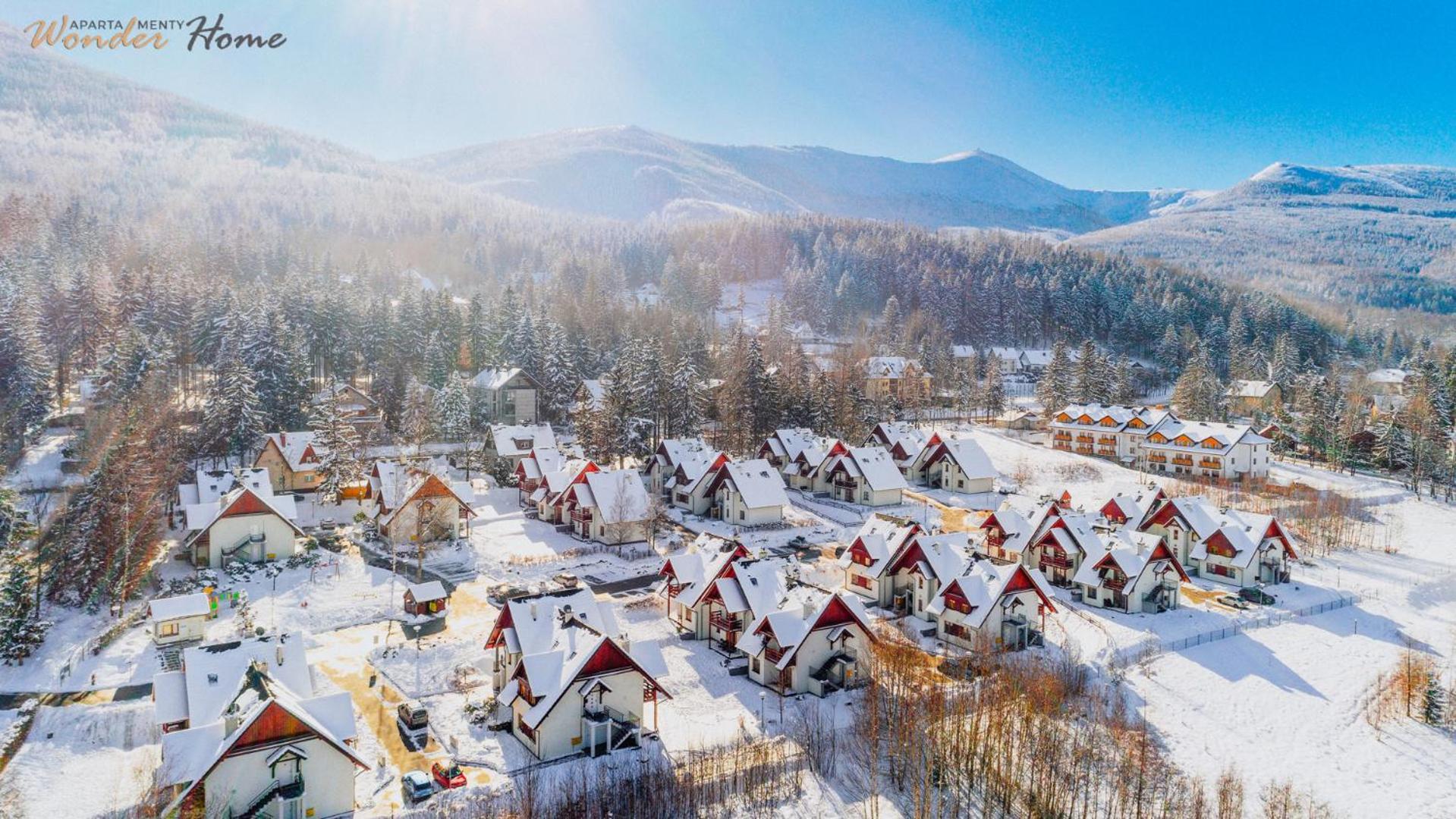 Wonder Home - Domki Gorskie Z Kominkami Na Kameralnym Osiedlu - Plac Zabaw Na Terenie Kompleksu Karpacz Exteriör bild